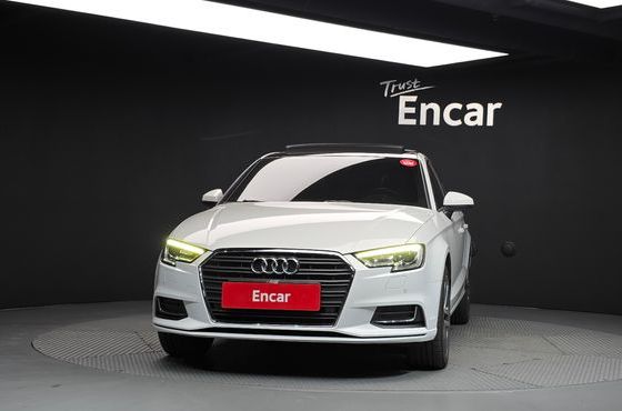 Audi A3 40 TFSI 8V — пробег 98 046 км — фото 3 из 5