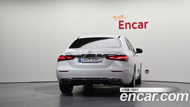 Mercedes-Benz E-Class из Кореи Encar