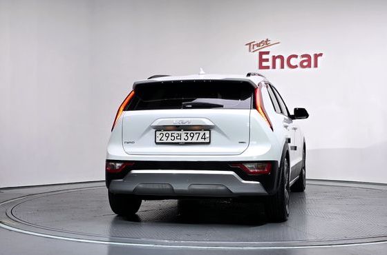 Kia Niro Trendy — пробег 138 264 км — фото 4 из 5