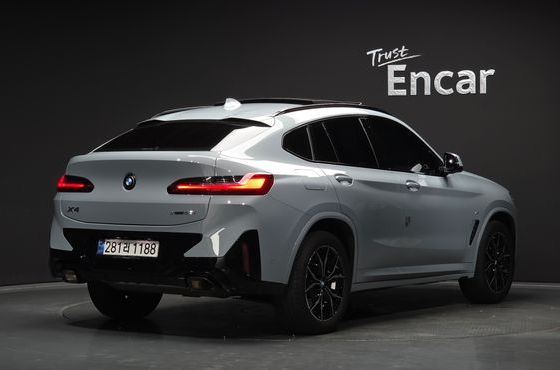 BMW X4 xDrive20i M Sports Pro — пробег 32 639 км — фото 2 из 5