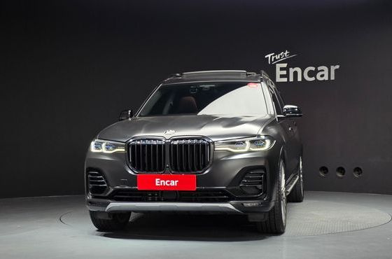 BMW X7 xDrive 30d Design Pure Excellent 6-Seater — пробег 70 454 км — фото 3 из 5