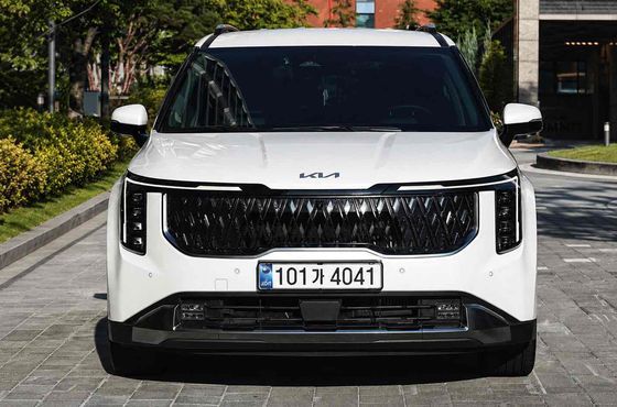 Kia Carnival Diesel 7-Seater Noblesse — пробег 42 000 км — фото 3 из 5