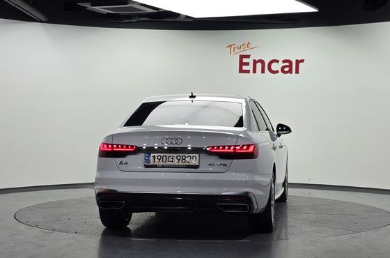 Audi A4 40 TFSI Premium — пробег 83 465 км — фото 4 из 5