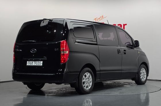 Hyundai Starex 5-Seater VAN CVX Deluxe — пробег 74 541 км — фото 2 из 5