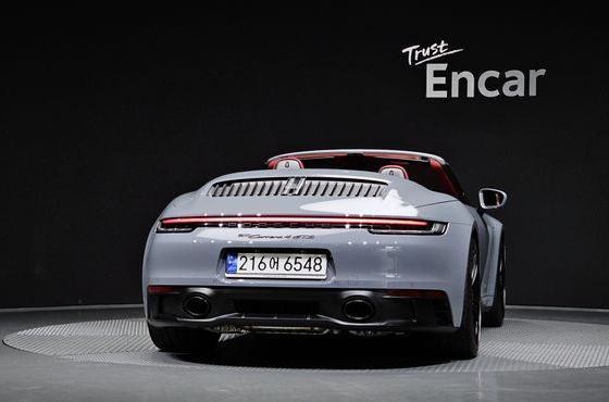 Porsche 911 Carrera 4 GTS Cabriolet — пробег 12 422 км — фото 4 из 5