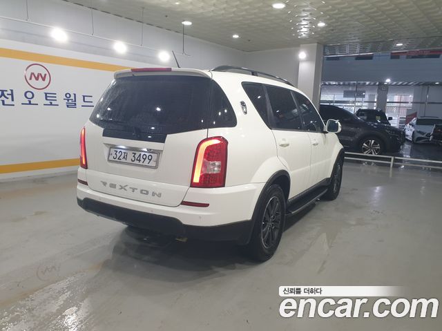 Ssangyong Rexton 2.0 4WD RX7 Luxury — пробег 136 310 км — фото 4 из 5