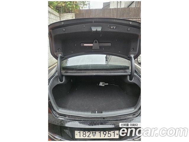 Hyundai Grandeur 2.5 Premium — пробег 106 000 км — фото 5 из 5