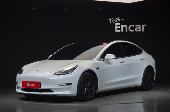 Tesla Model 3 Long Range AWD — пробег 112 437 км — фото 1 из 5