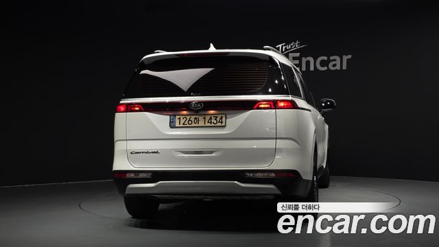 Kia Carnival из Кореи Encar