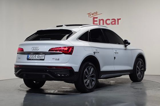 Audi Q5 45 TFSI Quattro Sportback — пробег 31 786 км — фото 2 из 5
