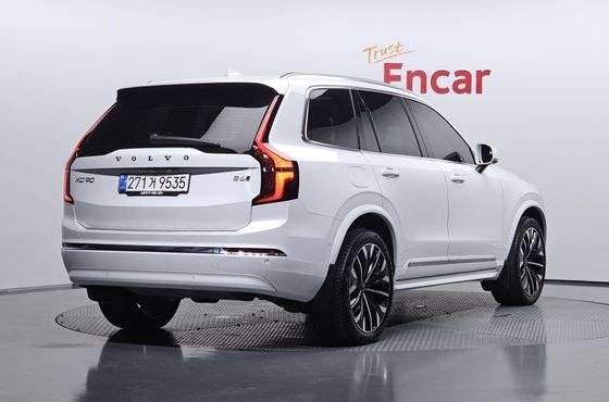 Volvo XC90 B6 Ultra Bright — пробег 14 408 км — фото 2 из 5