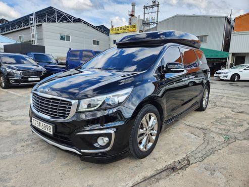 Kia Carnival 9-seater Hi-Limousine Prestige — пробег 259 151 км — фото 1 из 5