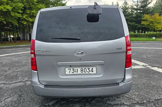 Hyundai Starex 12-Seater Wagon CVX Deluxe — пробег 95 441 км — фото 5 из 5