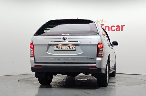 Ssangyong KORANDO 2.2 CX7 4WD Club — пробег 186 062 км — фото 4 из 5