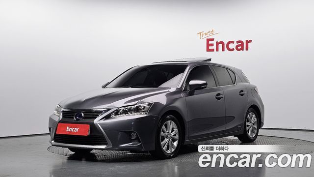 Lexus CT200h 1.8 Supreme ZWA10 — пробег 124 270 км — фото 1 из 5