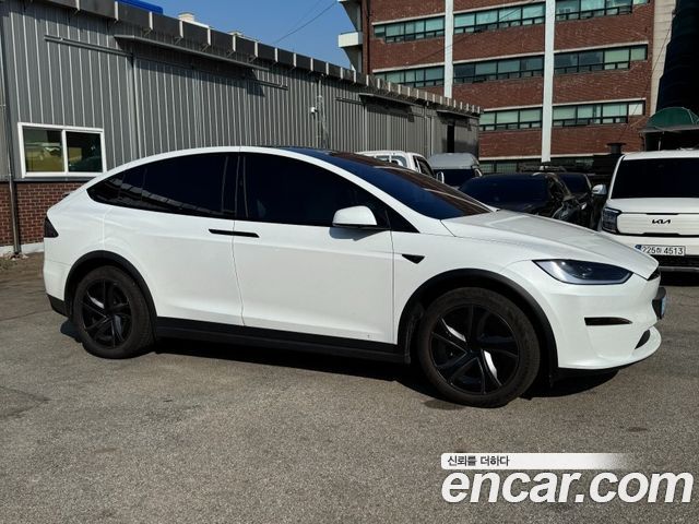 Tesla Model X AWD — пробег 4 247 км — фото 1 из 5