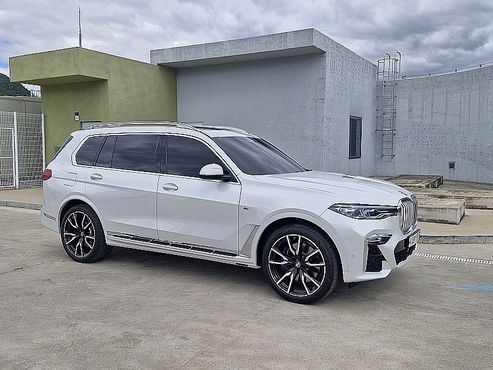 BMW X7 xDrive 40i M Sport 6STR — пробег 81 326 км — фото 3 из 5