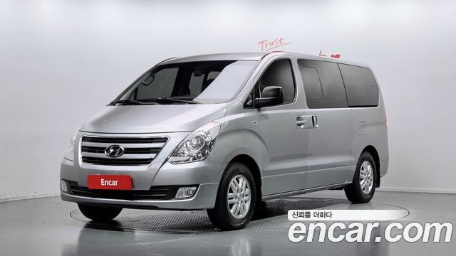 Hyundai Starex 12-Seater Wagon Smart — пробег 155 207 км — фото 1 из 5