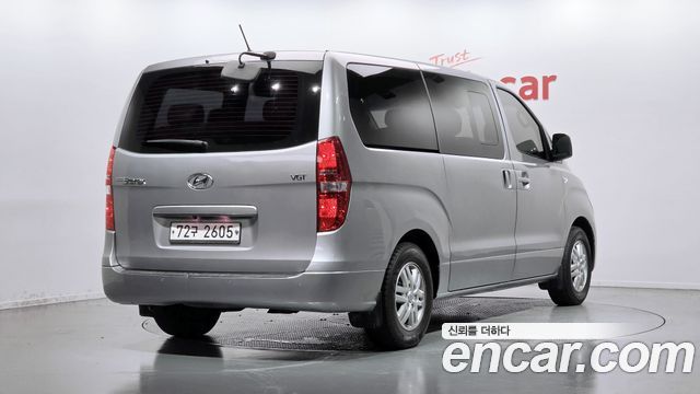Hyundai Starex 12-Seater Wagon Smart — пробег 155 207 км — фото 2 из 5