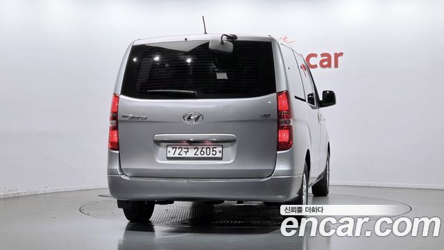 Hyundai Starex 12-Seater Wagon Smart — пробег 155 207 км — фото 4 из 5