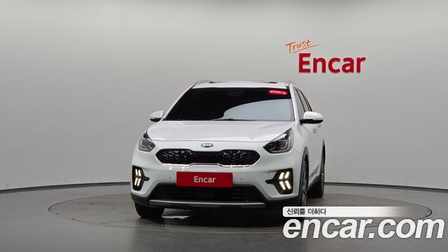 Kia Niro 1.6 HEV Noblesse Special — пробег 85 820 км — фото 3 из 5