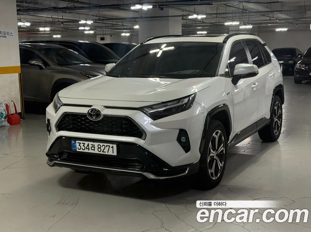 Toyota RAV4 2.5 4WD PHEV XSE — пробег 5 250 км — фото 1 из 5