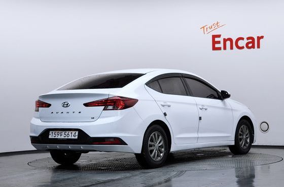 Hyundai AVANTE 1.6 Smart — пробег 51 045 км — фото 2 из 5