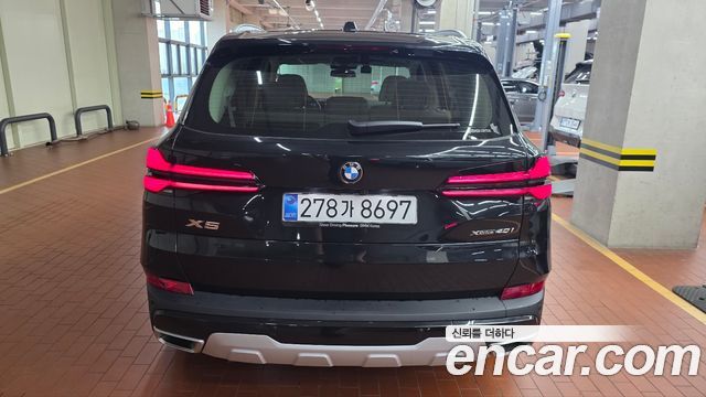 BMW X5 xDrive 40i xLine — пробег 8 450 км — фото 2 из 5