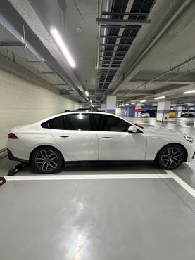 BMW 5-Series 523d M Sport — пробег 28 000 км — фото 3 из 5