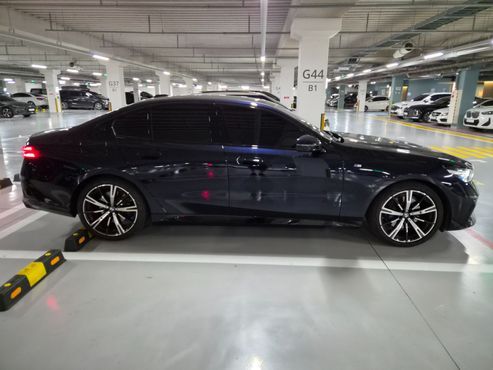 BMW 5-Series 530i xDrive M Sport — пробег 7 020 км — фото 3 из 5