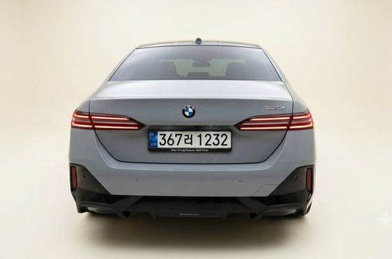 BMW 5-Series 520i M Sport — пробег 12 626 км — фото 4 из 5