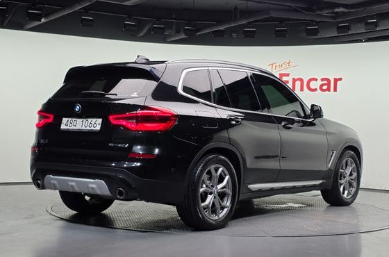 BMW X3 xDrive 20d — пробег 175 953 км — фото 2 из 5