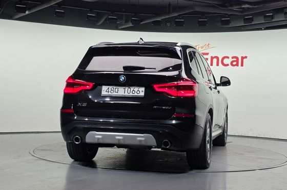 BMW X3 xDrive 20d — пробег 175 953 км — фото 4 из 5