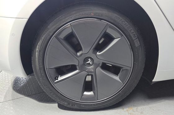 Tesla Model 3 Long Range AWD — пробег 32 722 км — фото 5 из 5