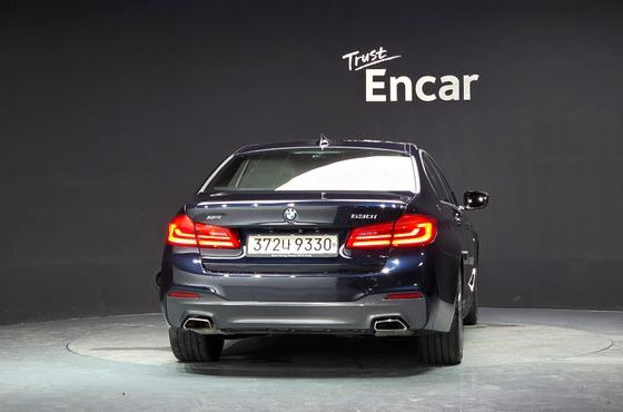 BMW 5-Series 530i xDrive M Sport Package Plus — пробег 68 080 км — фото 4 из 5