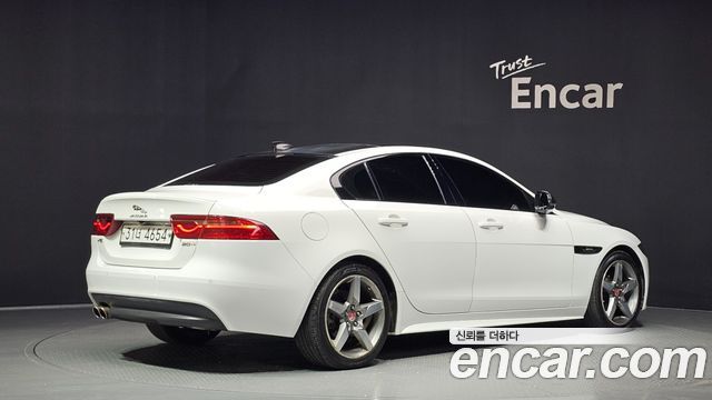 Jaguar XE 20d R-Sport — пробег 149 563 км — фото 2 из 5