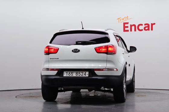 Kia Sportage Diesel 2WD Trendy — пробег 140 341 км — фото 4 из 5