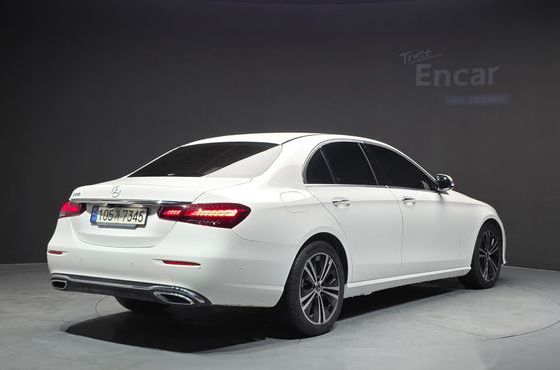 Mercedes-Benz E-Class E250 Avantgarde — пробег 78 737 км — фото 2 из 5