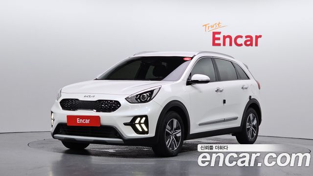 Kia Niro 1.6 HEV Prestige — пробег 98 857 км — фото 1 из 5