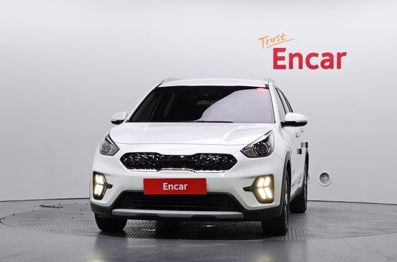 Kia Niro 1.6 HEV Prestige — пробег 98 857 км — фото 3 из 5