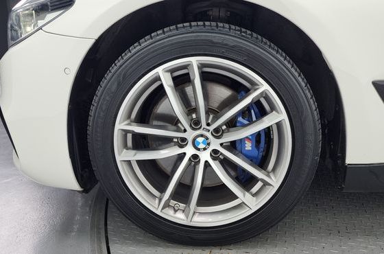 BMW 5-Series 530i xDrive M Sport Package — пробег 93 014 км — фото 5 из 5