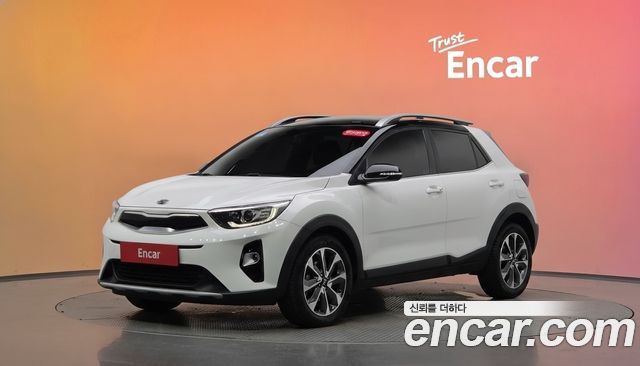 Kia Stonic из Кореи Encar