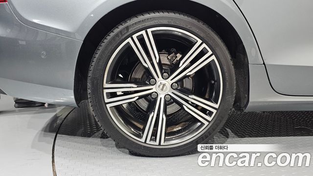 Volvo S60 из Кореи Encar