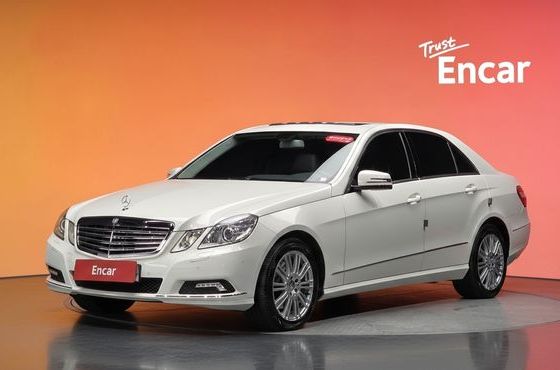 Mercedes-Benz E-Class E300 Elegance — пробег 52 462 км — фото 1 из 5
