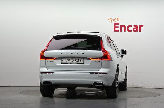 Volvo XC60 T6 Inscription — пробег 50 873 км — фото 4 из 5