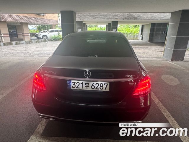 Mercedes-Benz E-Class из Кореи Encar