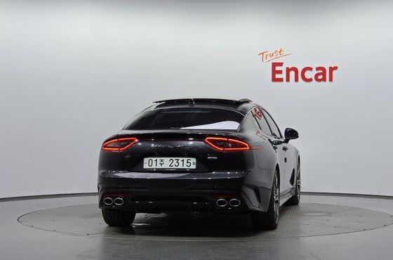 Kia Stinger 3.3 Turbo AWD GT — пробег 40 597 км — фото 4 из 5