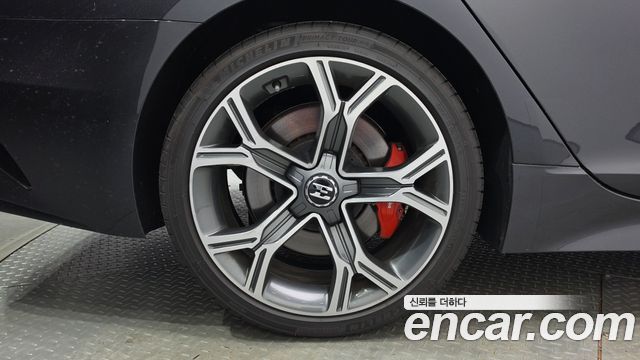 Kia Stinger из Кореи Encar