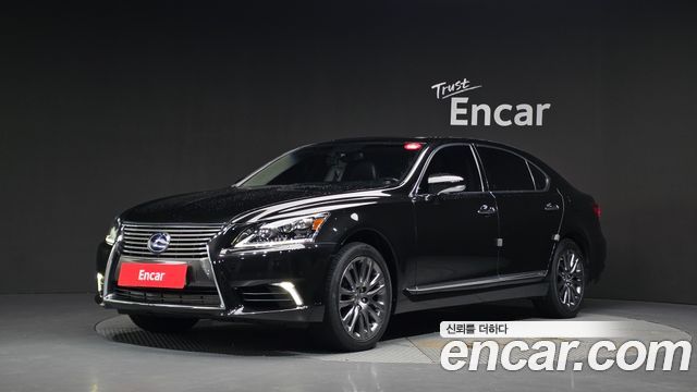 Lexus LS 5-Seats Ottoman XF40 — пробег 185 099 км — фото 1 из 5