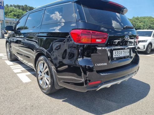 Kia Carnival Gasoline 9-Seater Noblesse Special — пробег 153 841 км — фото 2 из 5